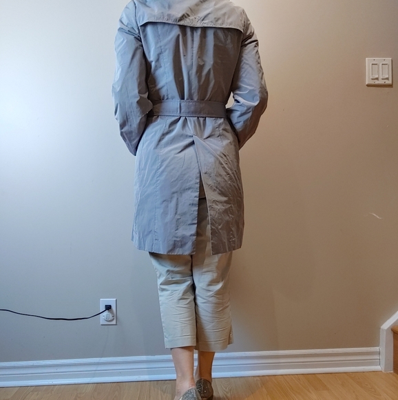 🔥Price Drop🔥🎉HP🎉 Banana Republic Belted Trench Coat - Picture 3 of 9